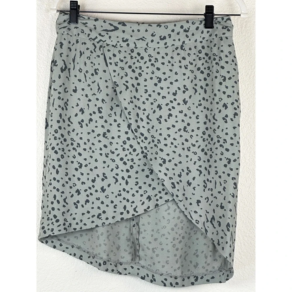 Michael Stars Faux Wrap Tulip Skirt S Sage Green Animal Print High Low Mini‎